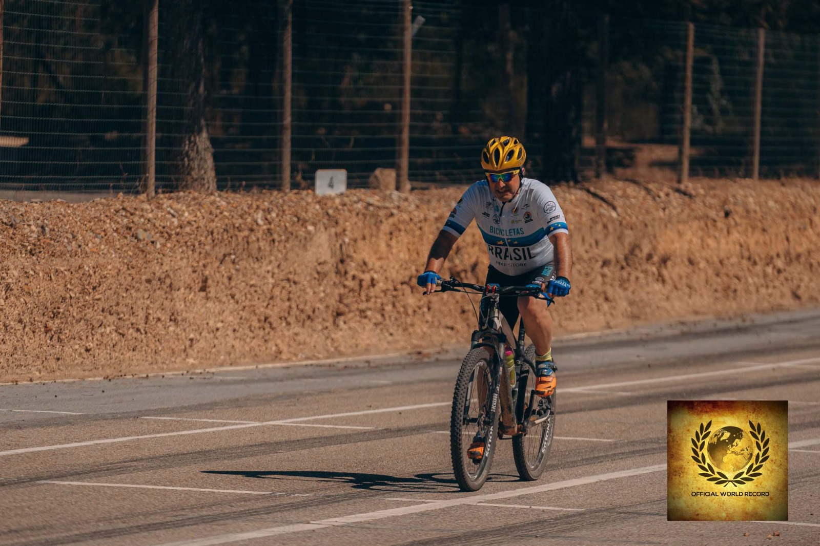 Everest on a Single Speed mountain bike, during 24 hours on an autocross track