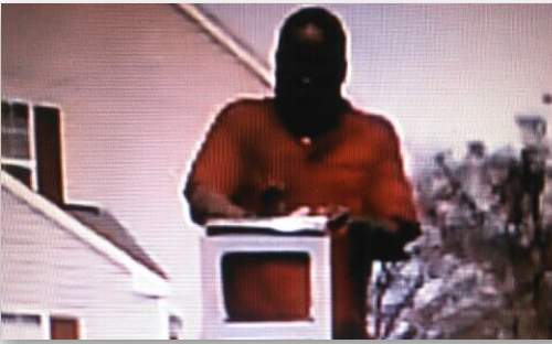 Soke Darrell R. Smith transferring chi energy through 66 inches of cinder blocks